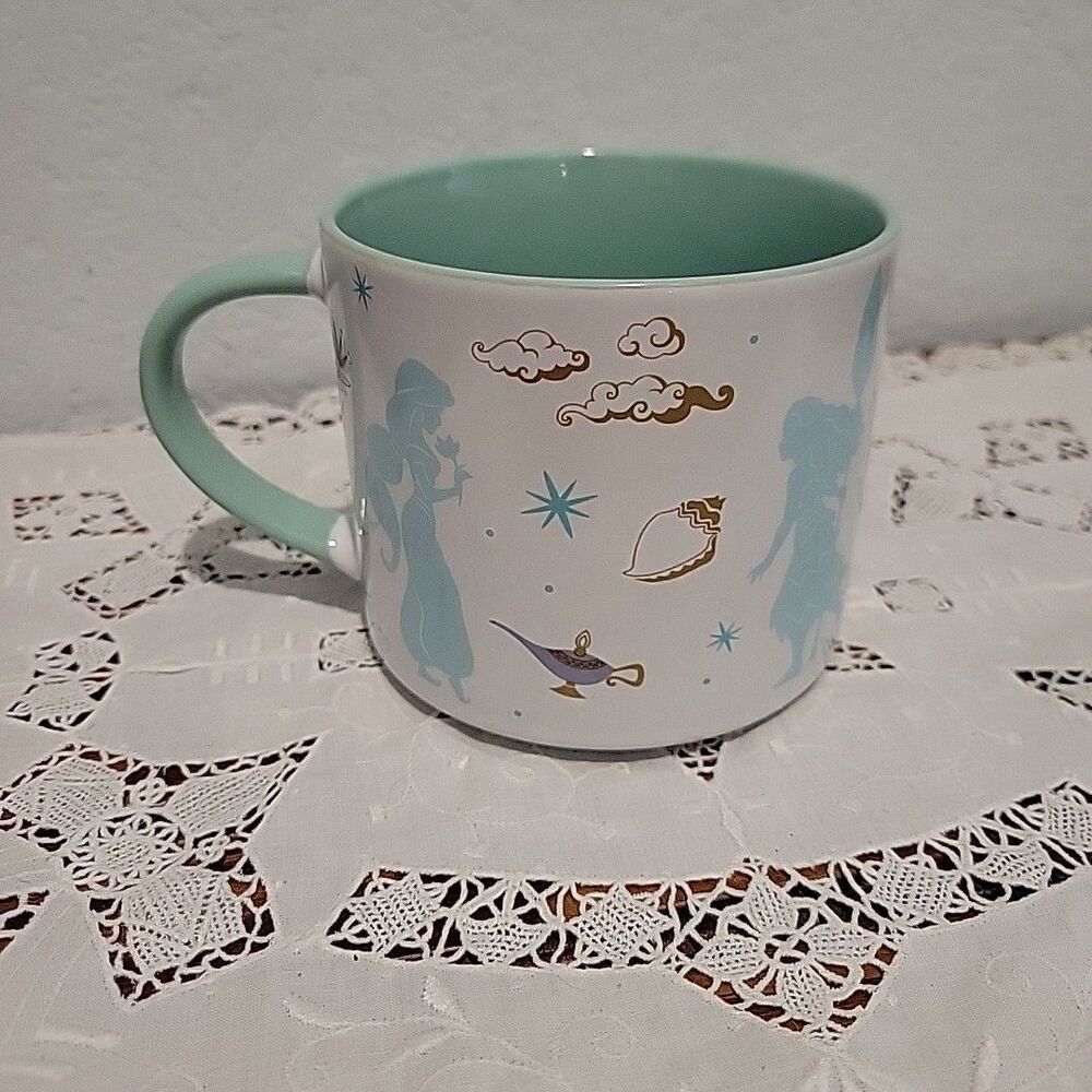 Disney Princesses Mug Zak! Featuring Jasmin, Ariel, Moana, Cinderella EUC